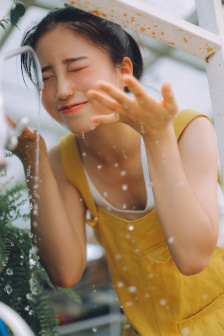 欲乳乱妇第章梅开二春岳